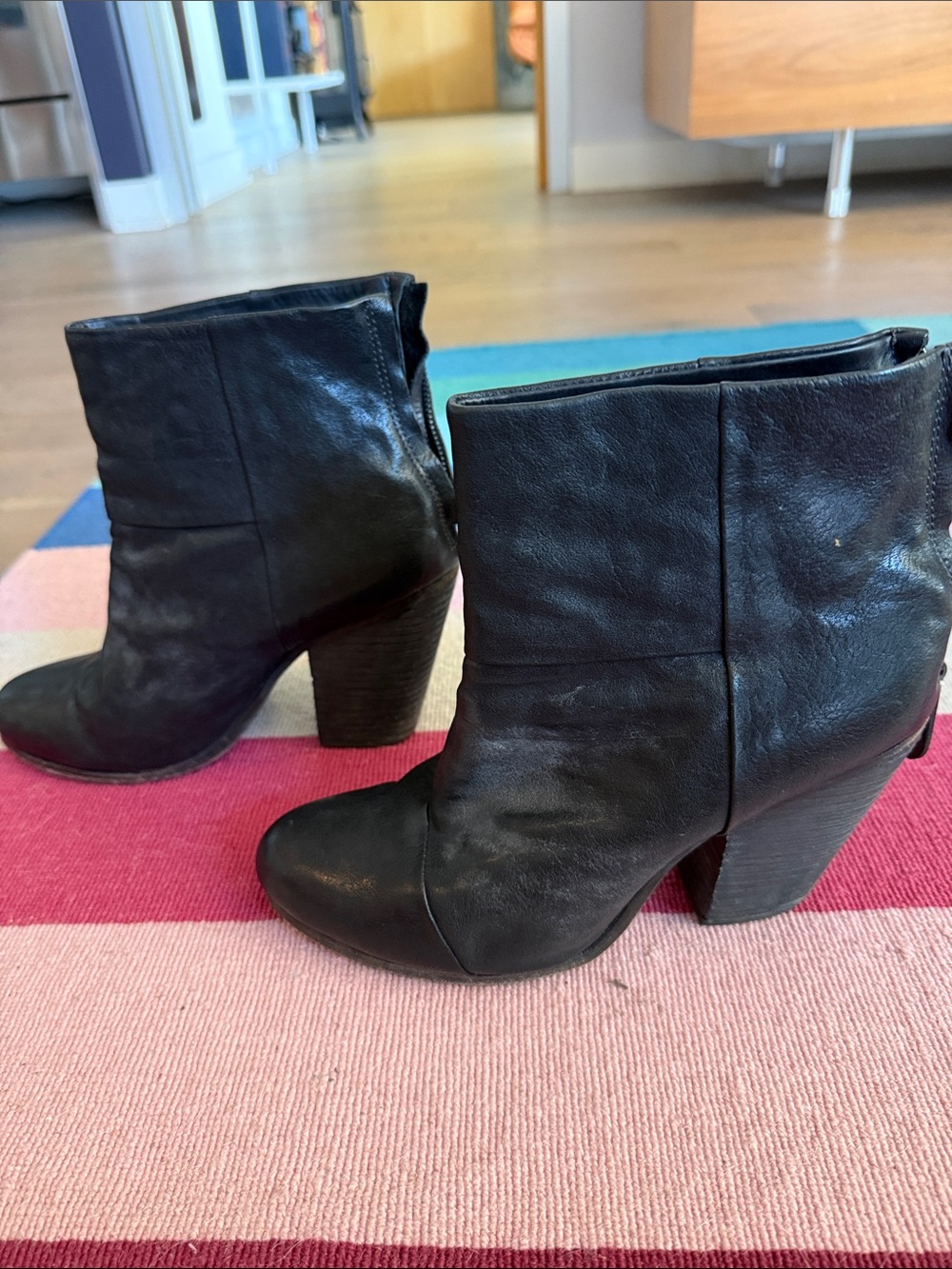 RAG AND BONE. Women's Black Leather Ankle Booties/ Block Heel/Dust Bag Size 40